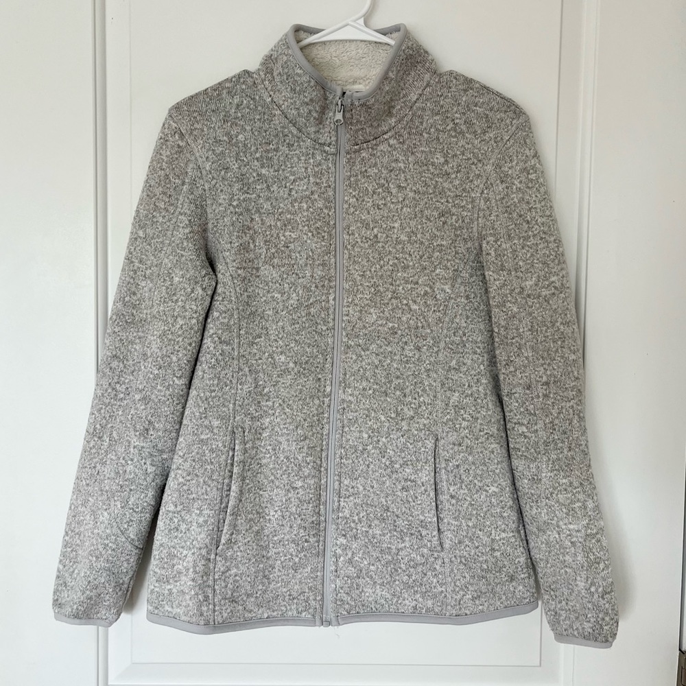 EUC Women’s SwissTech Light Grey Fleece Jacket Size 8/10